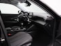 Peugeot 2008 1.2 PureTech Allure Pack Trekhaak | Climate Control | Camera | Parkeersensoren | Apple Carplay/Android Auto | 17" Lichtmetalen Velgen | Navigatie