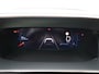 Peugeot 2008 1.2 PureTech Allure Pack Trekhaak | Climate Control | Camera | Parkeersensoren | Apple Carplay/Android Auto | 17" Lichtmetalen Velgen | Navigatie