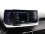 Peugeot 2008 1.2 PureTech Allure Pack Trekhaak | Climate Control | Camera | Parkeersensoren | Apple Carplay/Android Auto | 17" Lichtmetalen Velgen | Navigatie