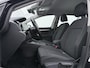 Volkswagen Golf Variant 1.5 eTSI Life Business | Trekhaak | Navigatie  | ACC | Stoel-/ Stuurverwarming |
