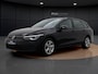 Volkswagen Golf Variant 1.5 eTSI Life Business | Trekhaak | Navigatie  | ACC | Stoel-/ Stuurverwarming |
