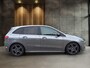 Mercedes-Benz B-klasse B 180 Business Solution AMG | Panoramadak | Trekhaak | Parkeercamera