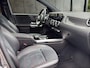 Mercedes-Benz B-klasse B 180 Business Solution AMG | Panoramadak | Trekhaak | Parkeercamera
