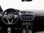 Volkswagen Tiguan 1.4 TSI eHybrid R-Line Business Panoramadak, Achteruitrijcamera, Side Assist, Keyless, Matrix LED Verlichting, 19" LM Velgen, Elektr. Achterklep, Stoel-Stuurverwarming