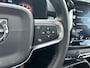 Volvo XC40 2.0 T5 AWD Intro Edition | Pano | Trekhaak | Pilot Assist | Harman/Kardon | Memory | 360 camera |
