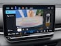 Volkswagen T-Roc 1.5 eTsi 150pk DSG R-Line First Edition · Camera · Wegklapbare Trekhaak · Stoelverwarming · Dodehoek Detectie · Elek. Achterklep · 19'' Inch · Garantie t/m 08-03-2030 of 100.000km