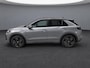 Volkswagen T-Roc 1.5 eTsi 150pk DSG R-Line First Edition · Camera · Wegklapbare Trekhaak · Stoelverwarming · Dodehoek Detectie · Elek. Achterklep · 19'' Inch · Garantie t/m 08-03-2030 of 100.000km