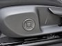 Volkswagen T-Roc 1.5 eTsi 150pk DSG R-Line First Edition · Camera · Wegklapbare Trekhaak · Stoelverwarming · Dodehoek Detectie · Elek. Achterklep · 19'' Inch · Garantie t/m 08-03-2030 of 100.000km