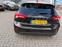 Ford Focus Titanium Business | CLIMATE CONTROL | PRIVACY GLASS | KEYLESS ENTRY | 17 INCH LICHTMETALEN VELGEN | PARKEERSENSOREN VOOR EN ACHTER |