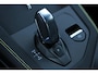 Lynk & Co 01 More | Panoramadak | Infinity Audiosysteem | 360 Graden Parkeercamera | Interieurverlichting | Keyless Entry | Elektrische Achterklep | Elektrisch Verstelbare Stoelen | Adaptieve Cruise Control | Highway Assist | Draadloos Apple CarPlay en Android Auto | Draadloze Telefoonlader