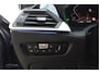 BMW 3-Serie 330i High Executive | M-PAKKET | ACC | SCHUIFDAK | TREKHAAK |