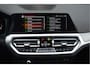 BMW 3-Serie 330i High Executive | M-PAKKET | ACC | SCHUIFDAK | TREKHAAK |