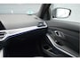 BMW 3-Serie 330i High Executive | M-PAKKET | ACC | SCHUIFDAK | TREKHAAK |