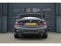 BMW 3-Serie 330i High Executive | M-PAKKET | ACC | SCHUIFDAK | TREKHAAK |