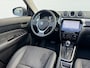 Suzuki Vitara 1.5 Hybrid Style Trekhaak 4 Seizoenen banden Panorama dak Camera Carplay Navigatie