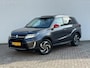 Suzuki Vitara 1.5 Hybrid Style Trekhaak 4 Seizoenen banden Panorama dak Camera Carplay Navigatie