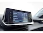 Peugeot 208 1.2 PureTech Active Pack | Navigatie | Parkeersensoren achter | Cruise Control | Lichtmetaal 16inch | Apple Carplay/Android Auto