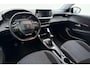 Peugeot 208 1.2 PureTech Active Pack | Navigatie | Parkeersensoren achter | Cruise Control | Lichtmetaal 16inch | Apple Carplay/Android Auto