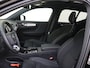 Volvo XC40 B4 Plus Dark | Pixel Led | Panoramadak | Trekhaak | 360° Camera |