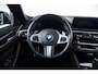 BMW 5-Serie 520i High Executive Edition M Sport - Panoramadak - Head up - Driving/Parking Assistant - Comforstoelen - Elektrisch verwarmde voorstoelen - Navigatiesysteem Professional -