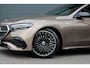 Mercedes-Benz E-klasse Estate 300 e AMG Line | Hyperscreen | Distronic+ | HUD | 3D-Display | Panoramadak | Burmester | Surround Camera | Trekhaak | Keyless Go |