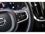 Volvo V60 2.0 B3 Essential Edition | Sport Pack | 19" Black Edition Velgen | Leder | Adaptieve Cruise Control | Stoelverwarming | Park Assist |