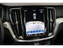 Volvo V60 2.0 B3 Essential Edition | Sport Pack | 19" Black Edition Velgen | Leder | Adaptieve Cruise Control | Stoelverwarming | Park Assist |
