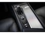 Volvo V60 2.0 B3 Essential Edition | Sport Pack | 19" Black Edition Velgen | Leder | Adaptieve Cruise Control | Stoelverwarming | Park Assist |