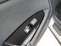 Kia Sportage 1.6 T-GDi Plug-in Hybrid AWD DynamicLine Luxury | Apple Carplay / Android Auto | Navigatiesysteem | Stoel + Stuurverwarming | Elektrisch Verstelbare Bestuurdersstoel | Licht + Regensensor | Parkeersensoren Voor + Achter | Camera Achter | Cruise Control Adaptief | Rijstrooksensor + Correctie | 19"Lichtmetalen Velgen