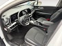 Kia Sportage 1.6 T-GDi Plug-in Hybrid AWD DynamicLine Luxury | Apple Carplay / Android Auto | Navigatiesysteem | Stoel + Stuurverwarming | Elektrisch Verstelbare Bestuurdersstoel | Licht + Regensensor | Parkeersensoren Voor + Achter | Camera Achter | Cruise Control Adaptief | Rijstrooksensor + Correctie | 19"Lichtmetalen Velgen
