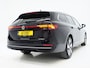 Volkswagen Passat Variant 1.5 eHybrid 204PK | Leder/Alcantara | Massage | Stoelkoeling | Trekhaak | HUD | 360 | Keyless