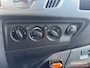 Ford Transit Custom Trend L1H1 - APK maart 2027 - airco - trekhaak - rood - 2.2L diesel - 3 persoons cabine - schuifdeur rechts