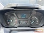 Ford Transit Custom Trend L1H1 - APK maart 2027 - airco - trekhaak - rood - 2.2L diesel - 3 persoons cabine - schuifdeur rechts