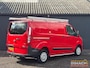 Ford Transit Custom Trend L1H1 - APK maart 2027 - airco - trekhaak - rood - 2.2L diesel - 3 persoons cabine - schuifdeur rechts