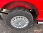 Ford Transit Custom Trend L1H1 - APK maart 2027 - airco - trekhaak - rood - 2.2L diesel - 3 persoons cabine - schuifdeur rechts