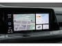 Volkswagen Golf VIII Lim. R-Line 1.5 eTSI DSG Pano l Camera l Blindspot l VOL OPTIES