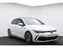 Volkswagen Golf VIII Lim. R-Line 1.5 eTSI DSG Pano l Camera l Blindspot l VOL OPTIES
