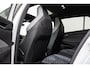 Volkswagen Golf VIII Lim. R-Line 1.5 eTSI DSG Pano l Camera l Blindspot l VOL OPTIES