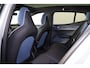 Volvo EX30 Single Motor Extended Range Ultra 69 kWh - Panoramadak - Climate Pack - IntelliSafe Assist - 360º Camera - Harman Kardon audio - Verwarmde voorstoelen & stuur - Parkeersensoren voor & achter - Elektr. bedienb. voorstoelen met geheugen - Extra getint glas - 20'' LMV