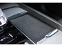 Volvo XC60 2.0 T6 Plug-in hybrid AWD Plus Dark - ACC - 360 Camera - Pano - H&K - Stoel/Stuurverwarming - Memory - BLIS - Keyless - Rijklaar