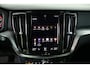 Volvo V60 2.0 B3 Momentum Advantage / Pilot assist / CarPlay / Trekhaak / Camera