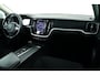 Volvo V60 2.0 B3 Momentum Advantage / Pilot assist / CarPlay / Trekhaak / Camera