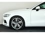 Volvo V60 2.0 B3 Momentum Advantage / Pilot assist / CarPlay / Trekhaak / Camera