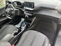 Peugeot e-2008 EV Allure Pack 50 kWh CARPLAY ACHTERUITRIJ CAMERA PRIVACY GLAS ACCU GARANTIE MOOIE AUTO!!