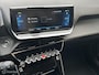 Peugeot e-2008 EV Allure Pack 50 kWh CARPLAY ACHTERUITRIJ CAMERA PRIVACY GLAS ACCU GARANTIE MOOIE AUTO!!
