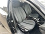 Peugeot e-2008 EV Allure Pack 50 kWh CARPLAY ACHTERUITRIJ CAMERA PRIVACY GLAS ACCU GARANTIE MOOIE AUTO!!