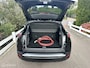 Peugeot e-2008 EV Allure Pack 50 kWh CARPLAY ACHTERUITRIJ CAMERA PRIVACY GLAS ACCU GARANTIE MOOIE AUTO!!