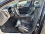 Volvo V60 2.0 T5 Inscription VAN: € 26.900- VOOR: € 24.877,- UW HERFSTVOORDEEL: € 2.023,-| VOLVO DEALER ONDERHOUDEN | FULL OPTIONS| BOWERS & WILKINS| ELEK. TREKHAAK| PANO| STOELVENTILATIE| HUD| ACHTERBANK VERWARMD| ORIG. NL NAP|