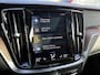 Volvo V60 2.0 T5 Inscription VAN: € 26.900- VOOR: € 24.877,- UW HERFSTVOORDEEL: € 2.023,-| VOLVO DEALER ONDERHOUDEN | FULL OPTIONS| BOWERS & WILKINS| ELEK. TREKHAAK| PANO| STOELVENTILATIE| HUD| ACHTERBANK VERWARMD| ORIG. NL NAP|