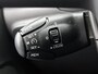 Citroën C3 Shine 83pk | Navigatie | Achteruitrijcamera | Climate Control | Cruise Control | Parkeersensoren | Bluetooth | Apple Carplay / Android Auto | Elektrisch inklapbare spiegels | Afwijkende dakkleur | Multifunctioneel lederen stuurwiel | Automatisch dimlicht | Regensensor | Donker getint glas | Trekhaak | 17" lichtmetalen velgen |